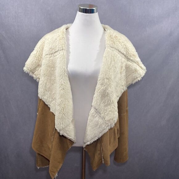 Jane Me Faux Fur Jacket Coat - Picture 5 of 8